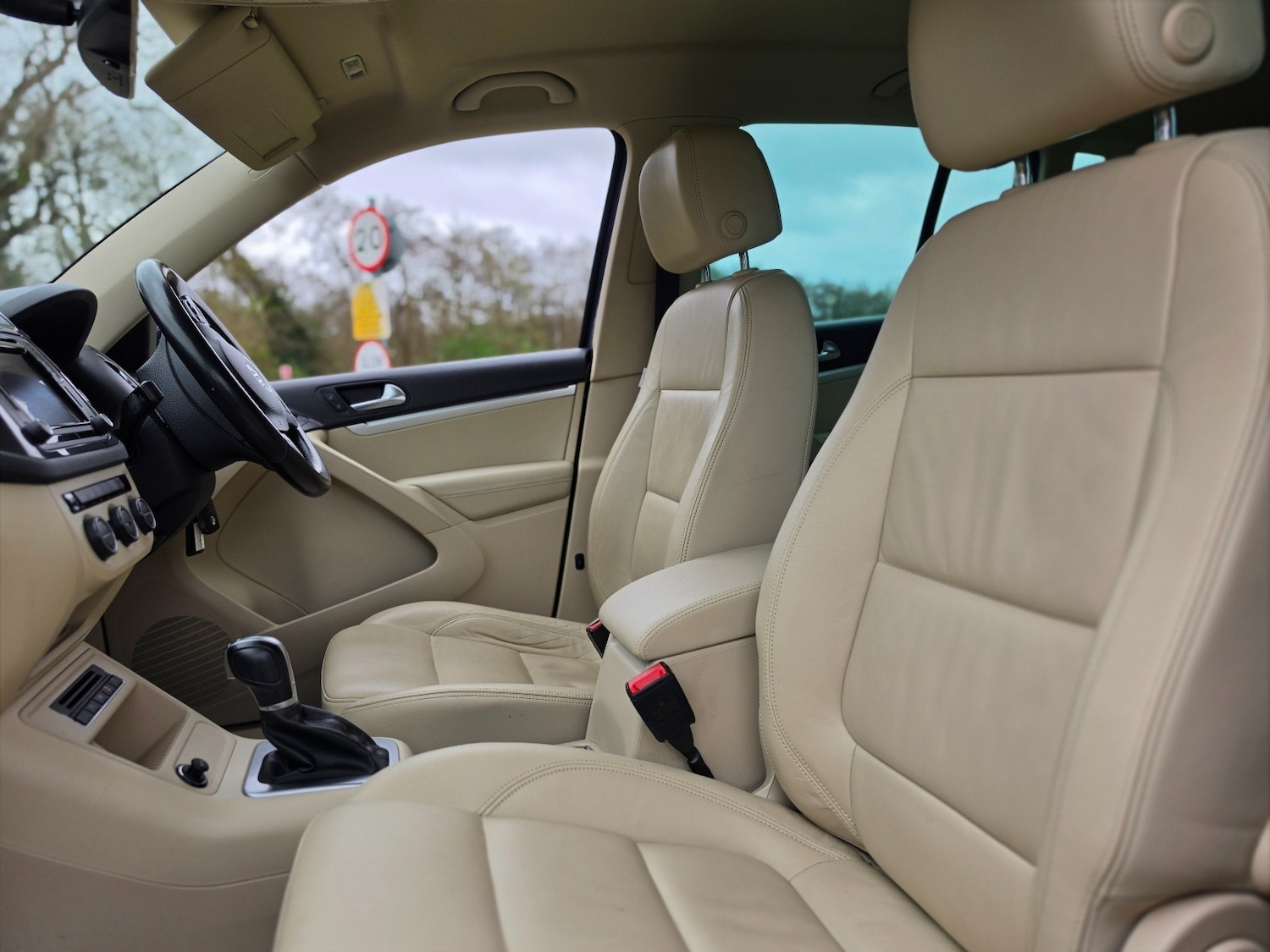 Used Volkswagen Tiguan 2015 for sale - 78122106: Photo 13