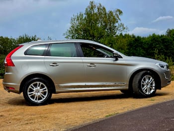 Used Volvo XC60 2016 for sale - 79558428: Photo