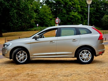 Used Volvo XC60 2016 for sale - 79558428: Photo