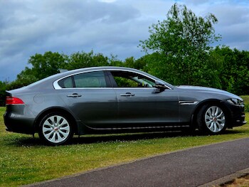 Used Jaguar XE 2017 for sale - 78615642: Photo