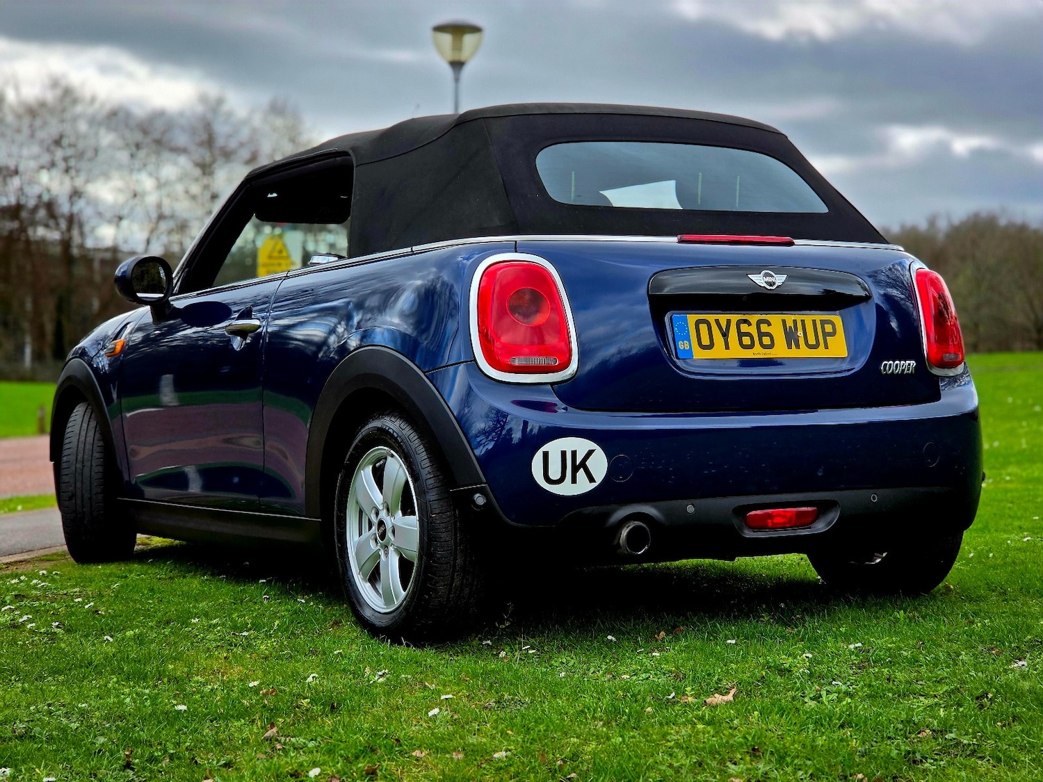 Used MINI Convertible 2016 for sale - 77896161: Photo 2