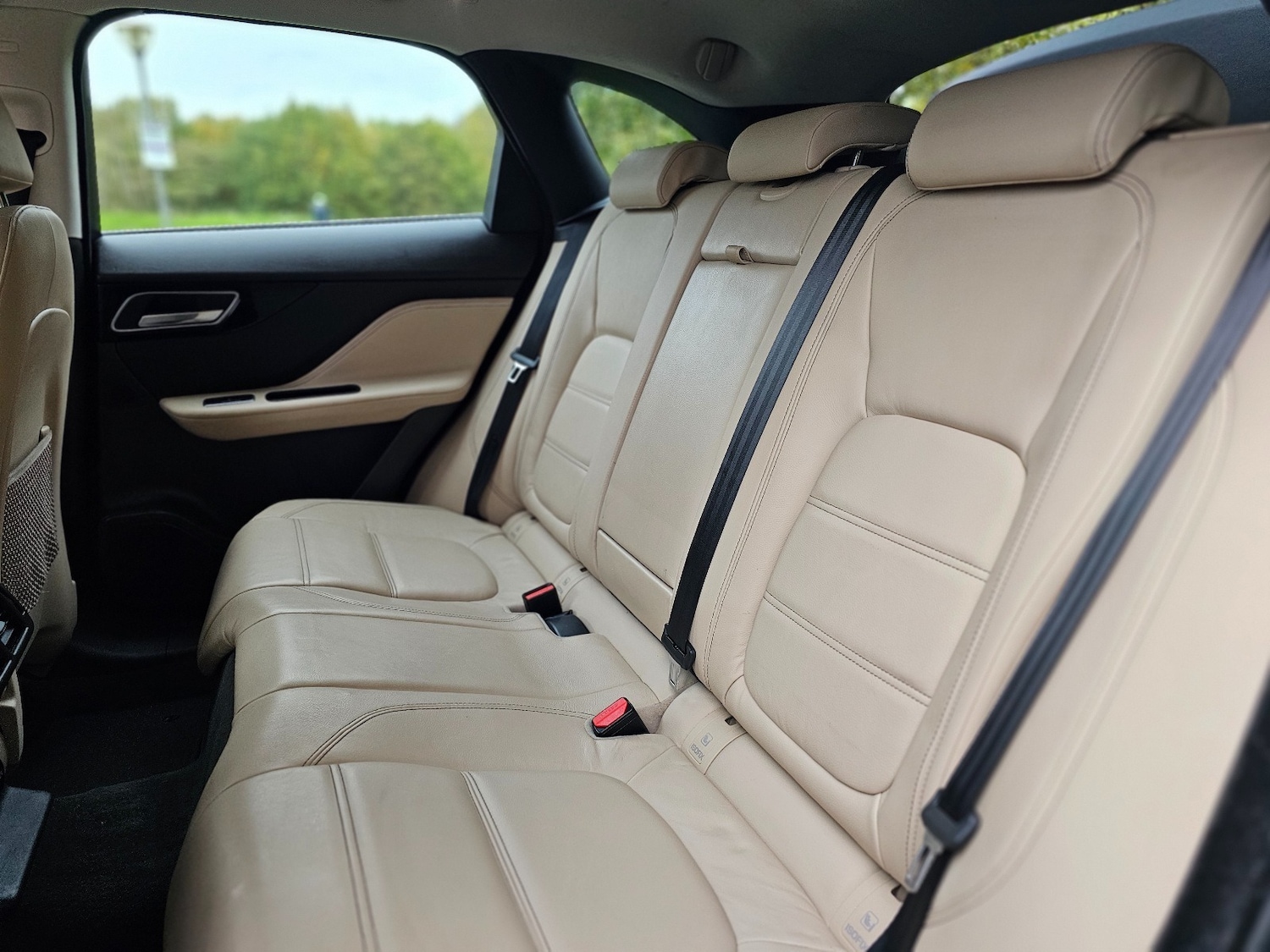 Used Jaguar F-Pace 2016 for sale - 76379596: Photo 16