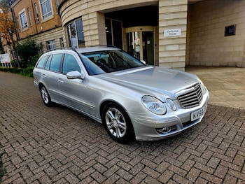 Used Mercedes-Benz E Class 2009 for sale - 76390296: Photo