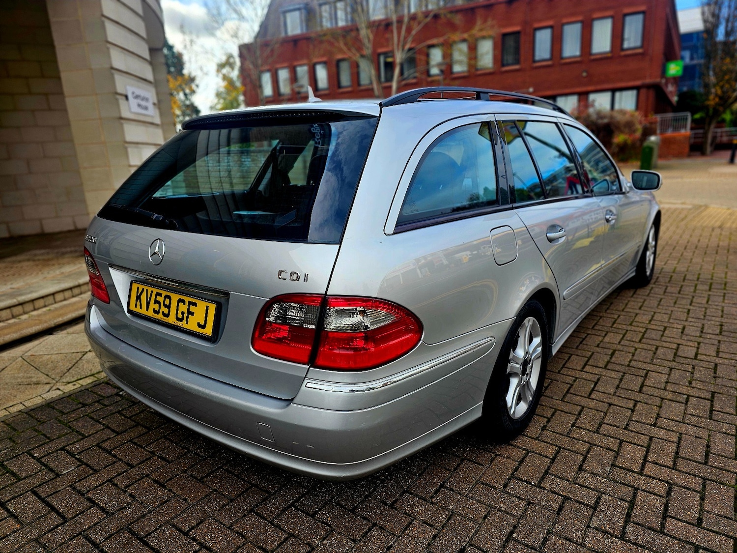 Used Mercedes-Benz E Class 2009 for sale - 76390296: Photo 7