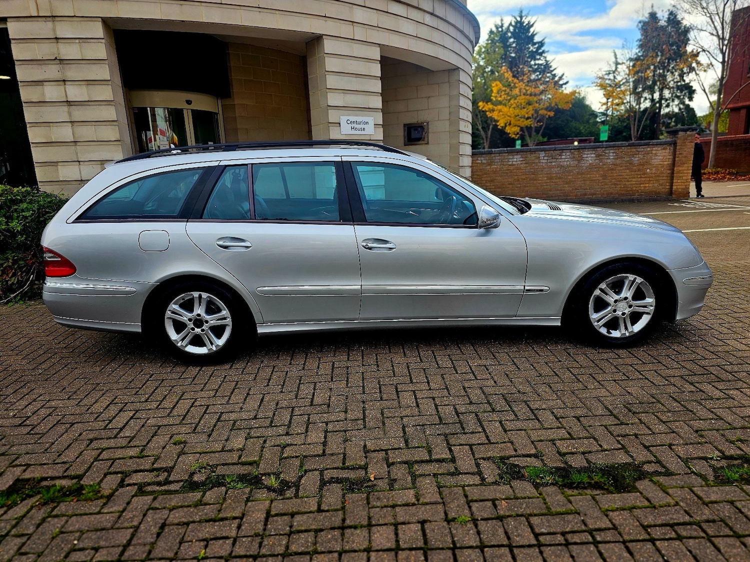 Used Mercedes-Benz E Class 2009 for sale - 76390296: Photo 8