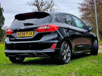Used Ford Fiesta 2018 for sale - 77590358: Photo