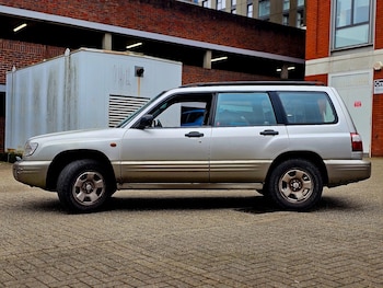 Used Subaru Forester 2000 for sale - 77694583: Photo