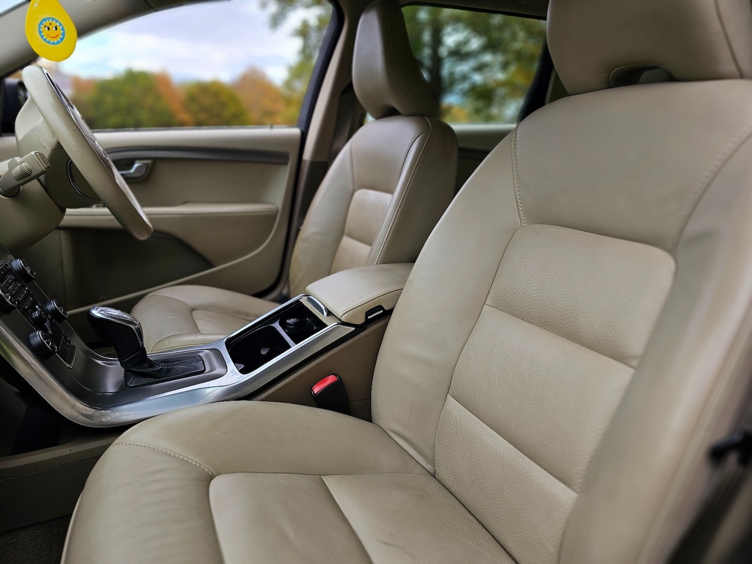 Used Volvo V70 2013 for sale - 76477552: Photo 12