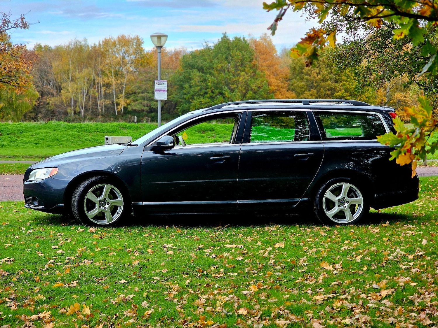 Used Volvo V70 2013 for sale - 76477552: Photo 4
