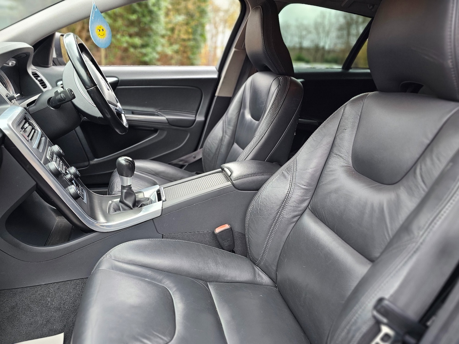 Used Volvo V60 2013 for sale - 76897209: Photo 10