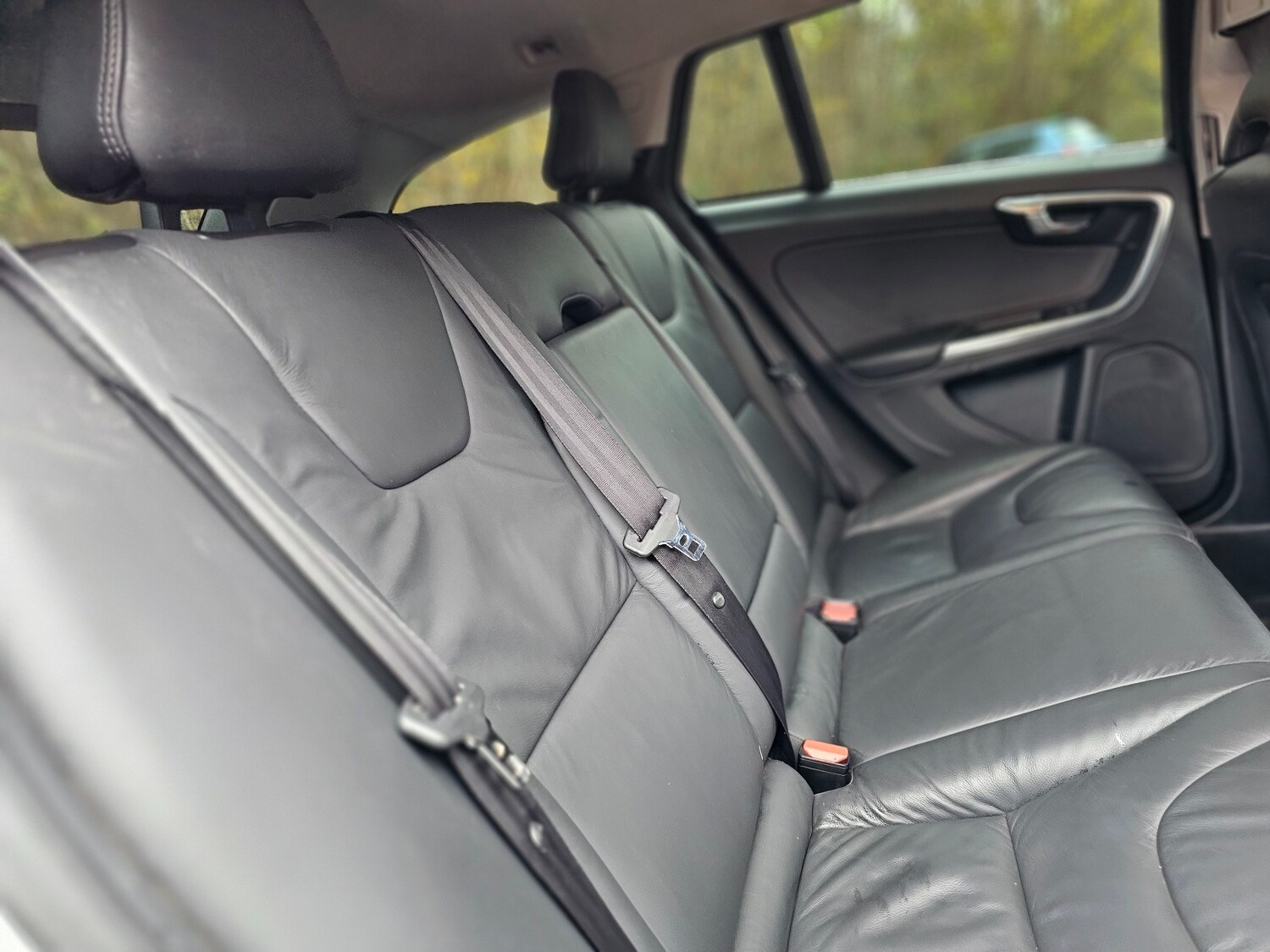 Used Volvo V60 2013 for sale - 76897209: Photo 11