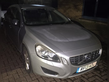 2013 (13) - D2 [115] SE Lux 5dr