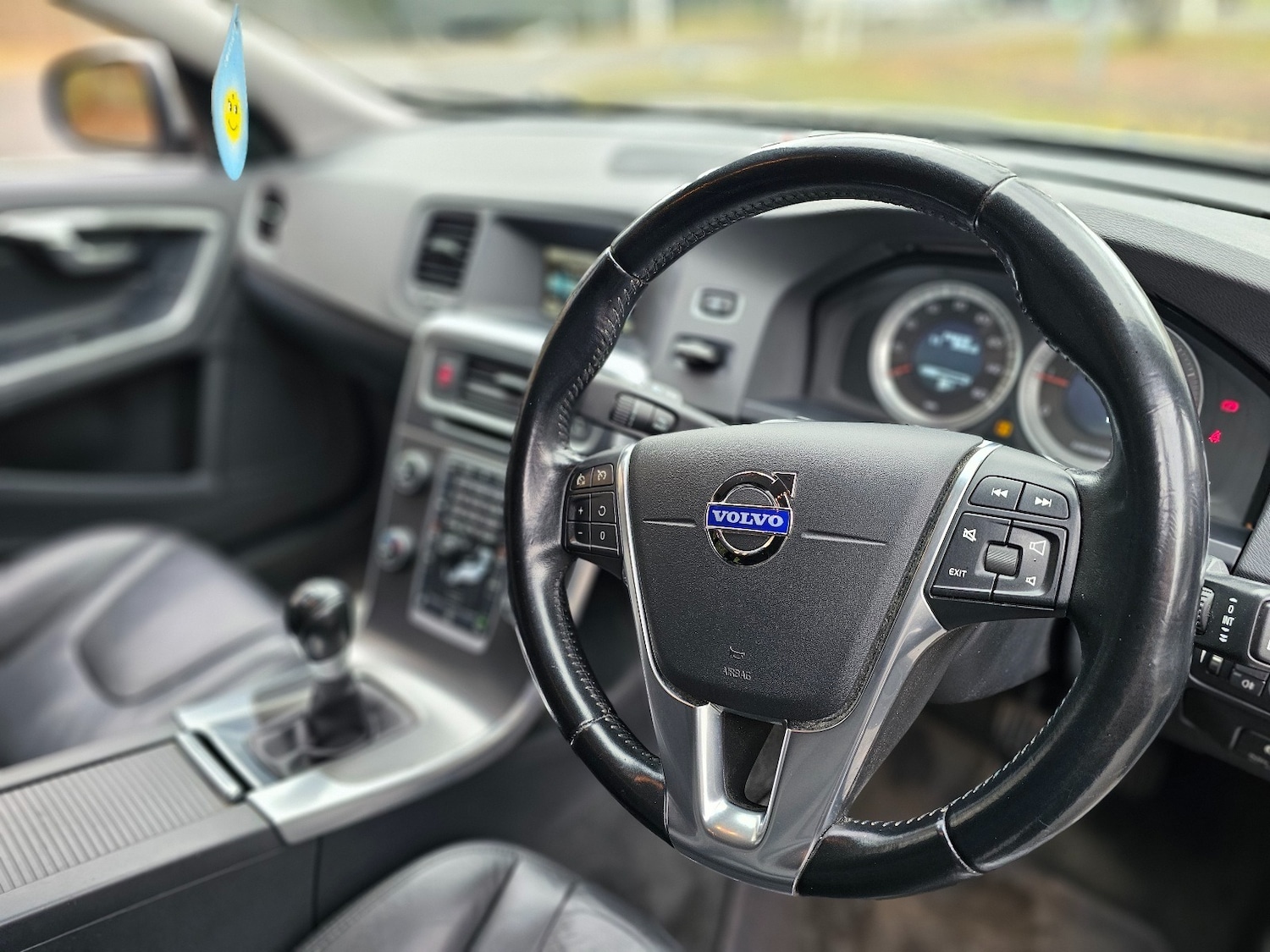 Used Volvo V60 2013 for sale - 76897209: Photo 7