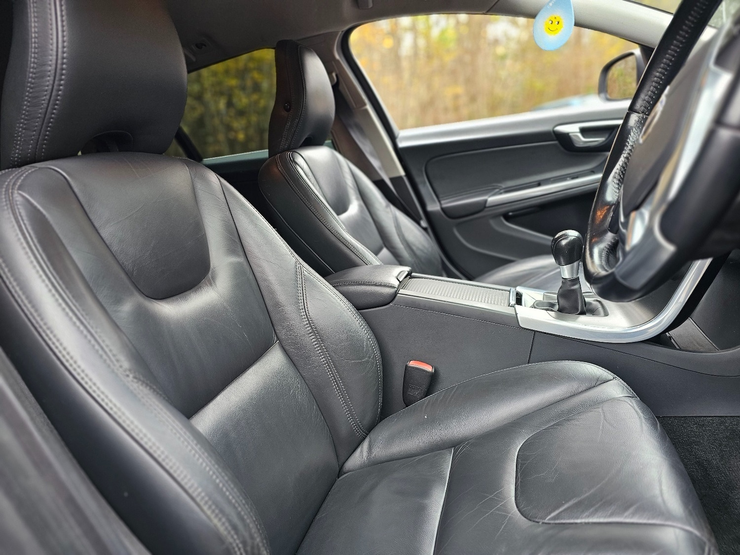 Used Volvo V60 2013 for sale - 76897209: Photo 8