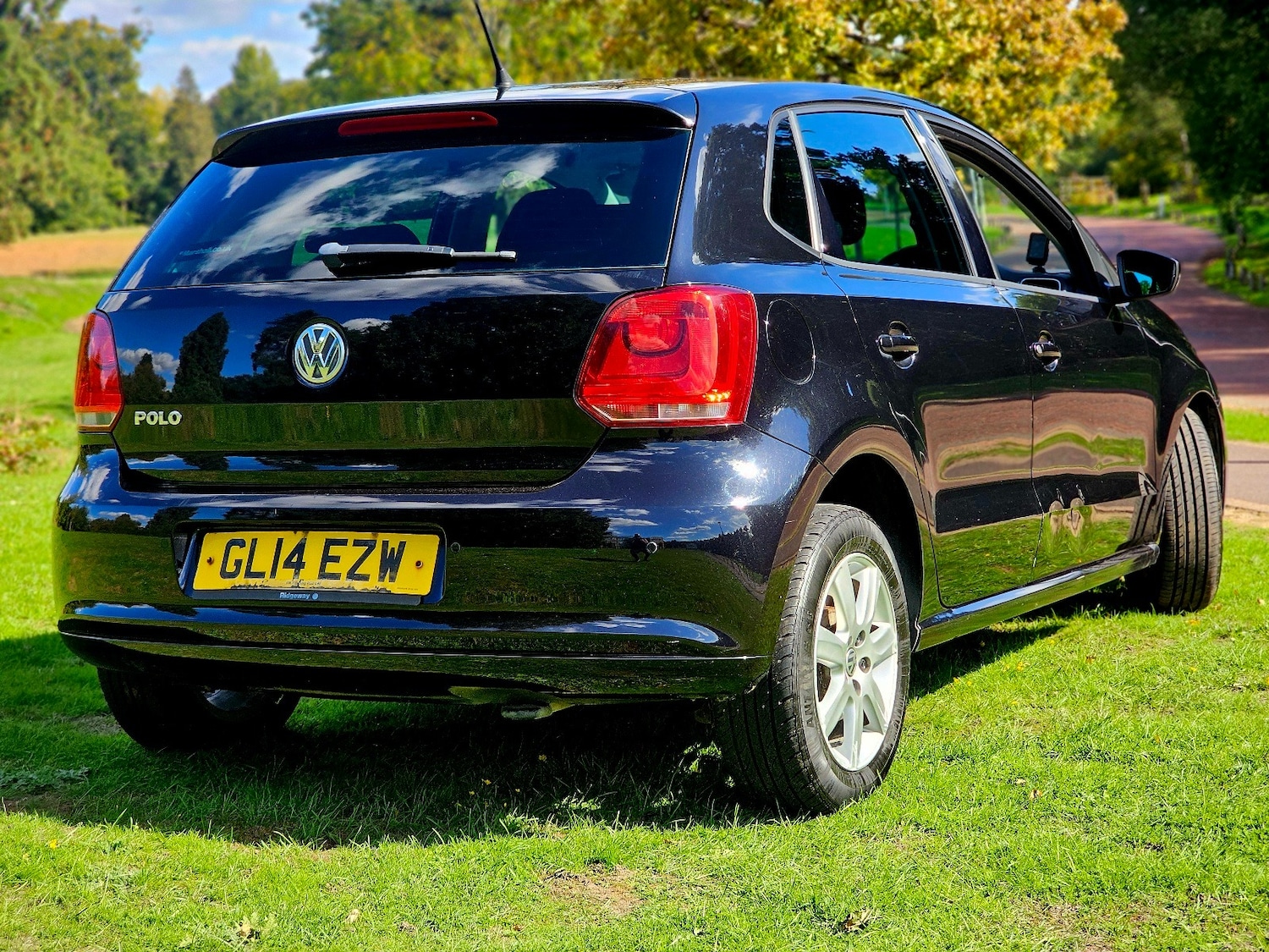 Used Volkswagen Polo 2014 for sale - 76062382: Photo 2