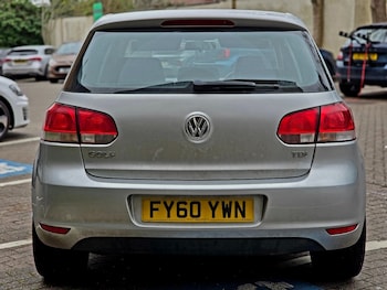 Used Volkswagen Golf 2010 for sale - 77994996: Photo