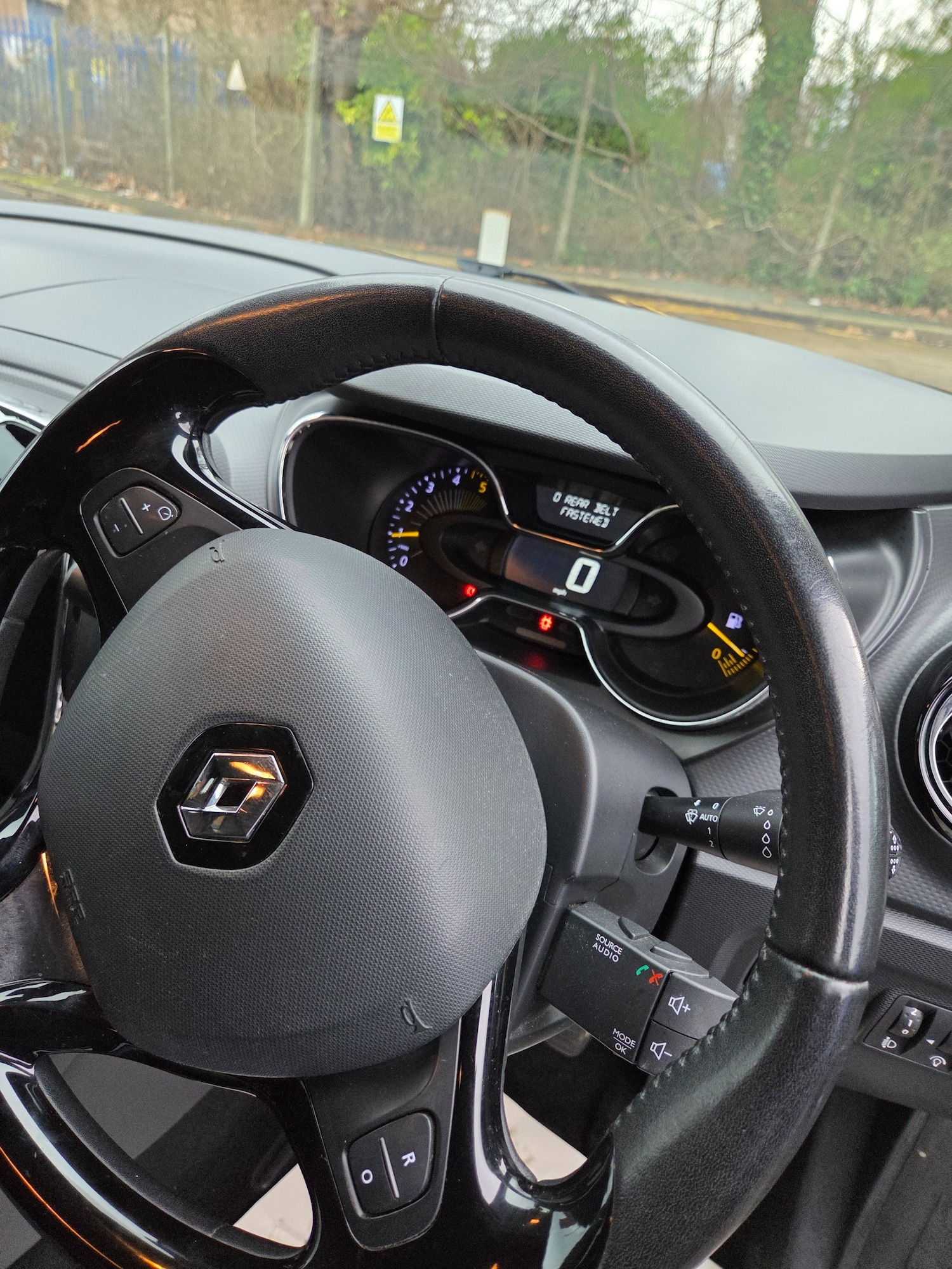 Used Renault Captur 2014 for sale - 78031957: Photo 8