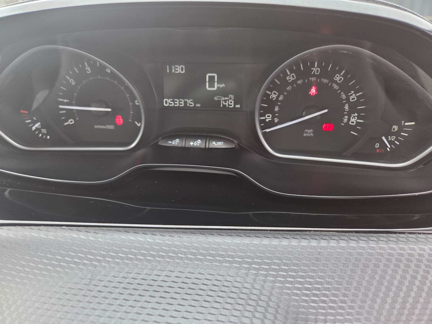 Used Peugeot 2008 2017 for sale - 78139447: Photo 2