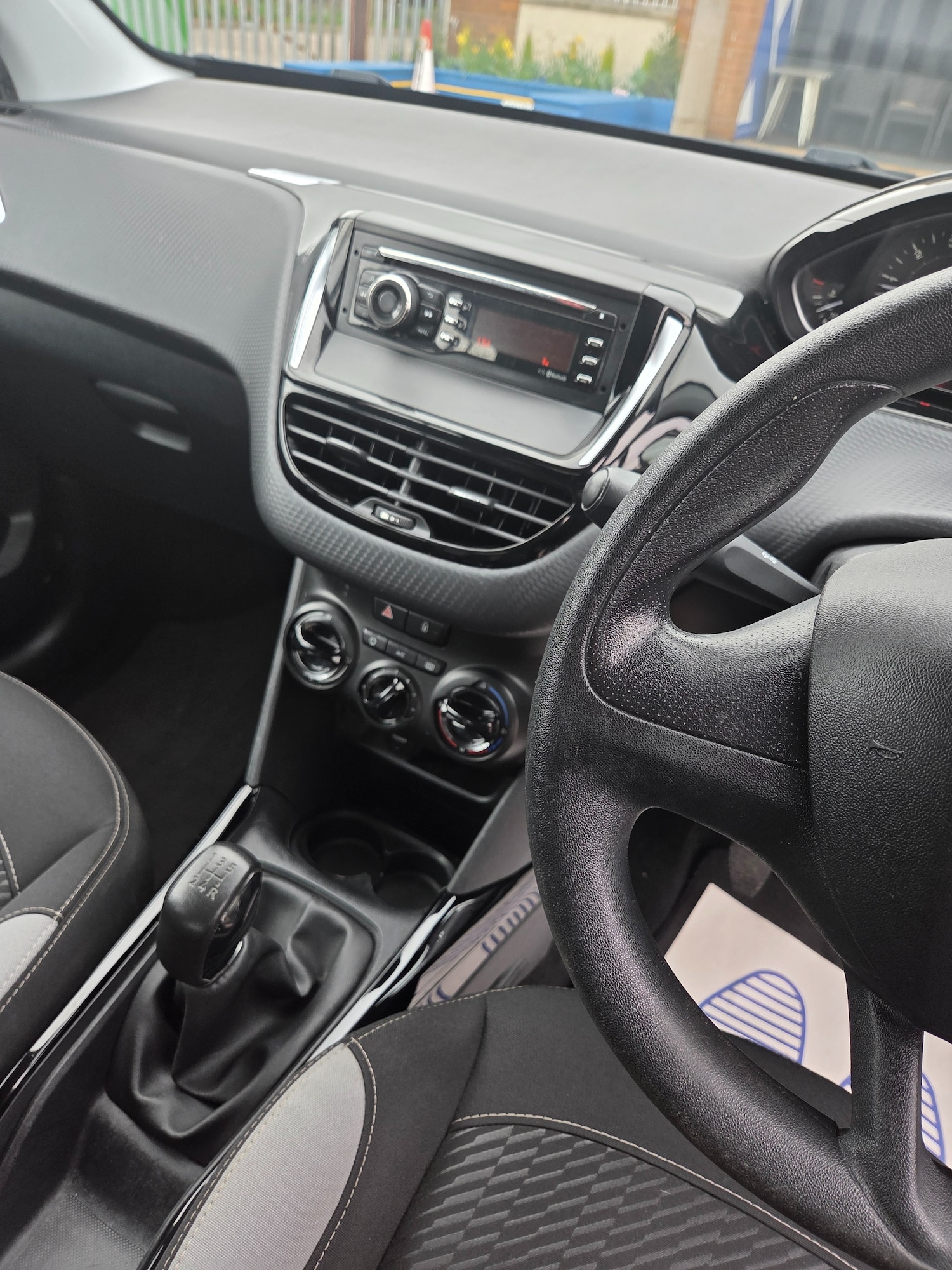 Used Peugeot 2008 2017 for sale - 78139447: Photo 4