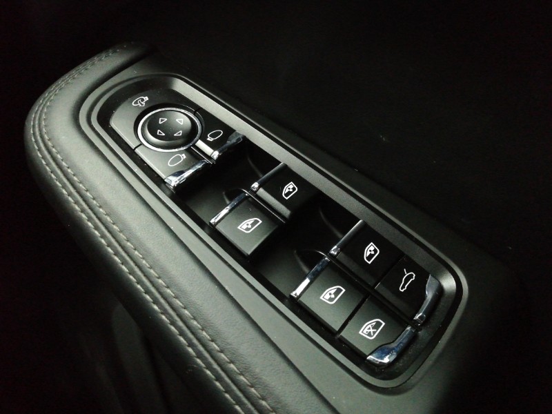 Used Porsche Macan 2014 for sale - 76537112: Photo 16