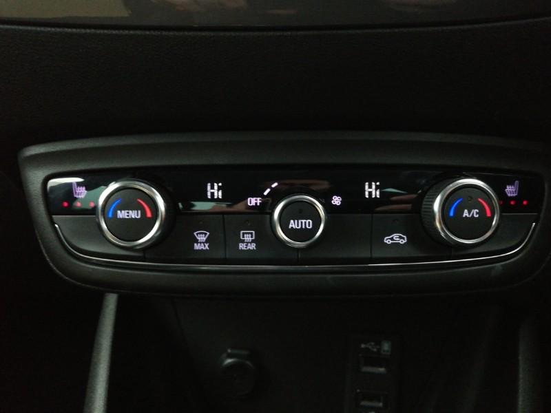 Used Vauxhall Crossland 2022 for sale - 76864556: Photo 16