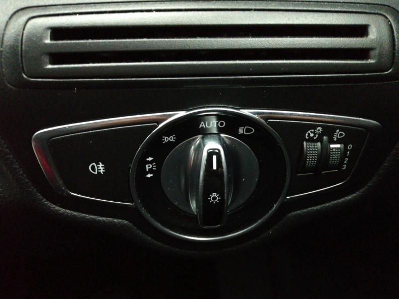 Used Mercedes-Benz C Class 2015 for sale - 76815789: Photo 17