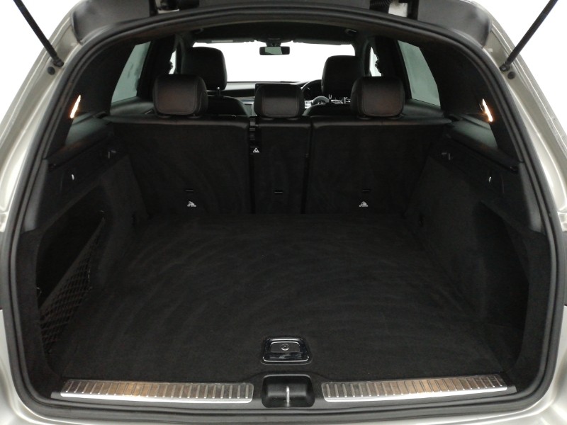 Used Mercedes-Benz GLC 2019 for sale - 77325417: Photo 8