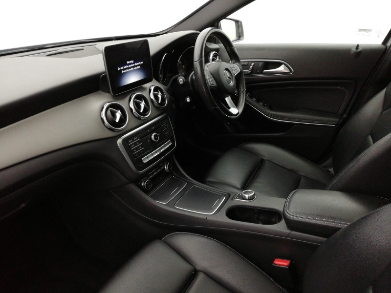 Used Mercedes-Benz GLA 2018 for sale - 77956568: Photo 5