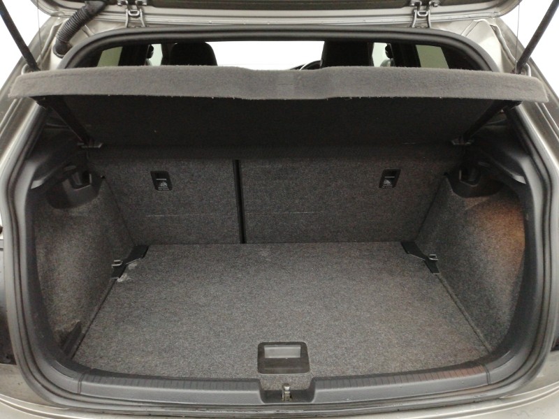 Used Volkswagen Polo 2019 for sale - 77466827: Photo 8