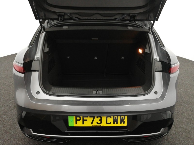 Used Renault Megane E Tech 2023 for sale - 76451061: Photo 8