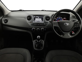 Used Hyundai i10 2019 for sale - 79048533: Photo