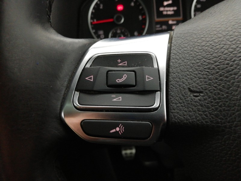 Used Volkswagen Tiguan 2015 for sale - 76613866: Photo 13