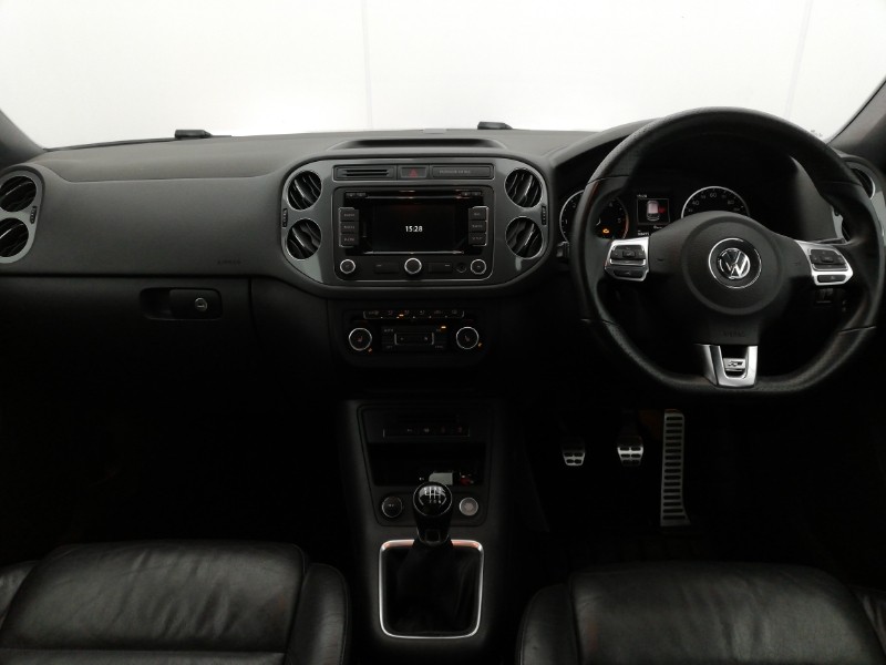 Used Volkswagen Tiguan 2015 for sale - 76613866: Photo 2