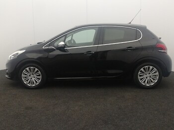 Used Peugeot 208 2017 for sale - 78243588: Photo