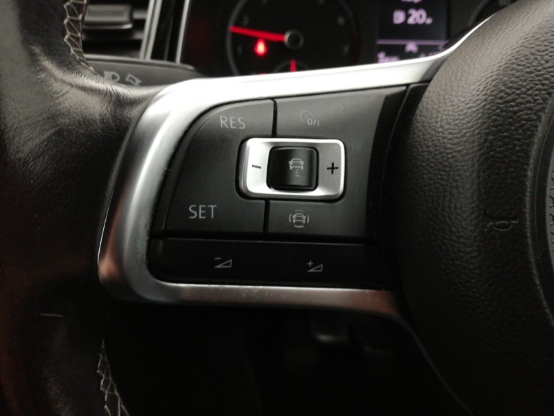 Used Volkswagen T-Roc 2021 for sale - 76498120: Photo 13