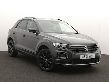 Used Volkswagen T-Roc 2021 for sale - 76498120: Photo