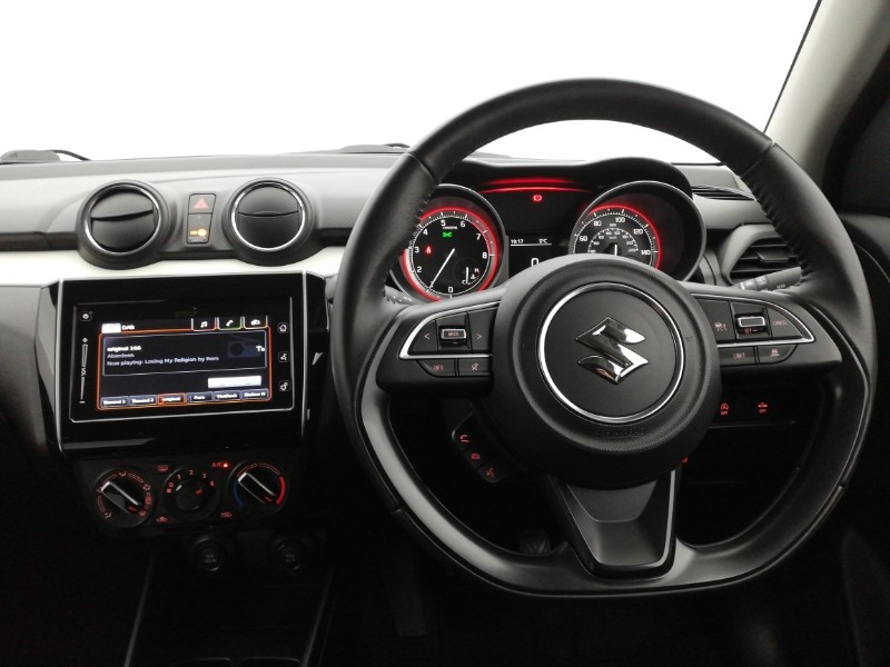 Used Suzuki Swift 2022 for sale - 77873777: Photo 7