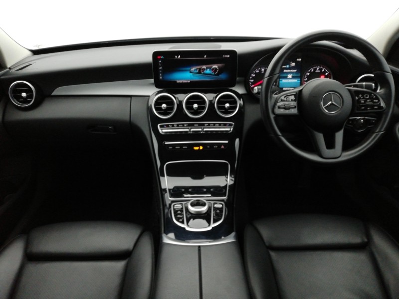 Used Mercedes-Benz C Class 2018 for sale - 77265531: Photo 2