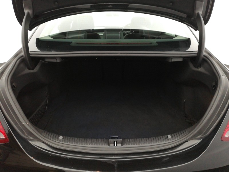 Used Mercedes-Benz C Class 2018 for sale - 77265531: Photo 8