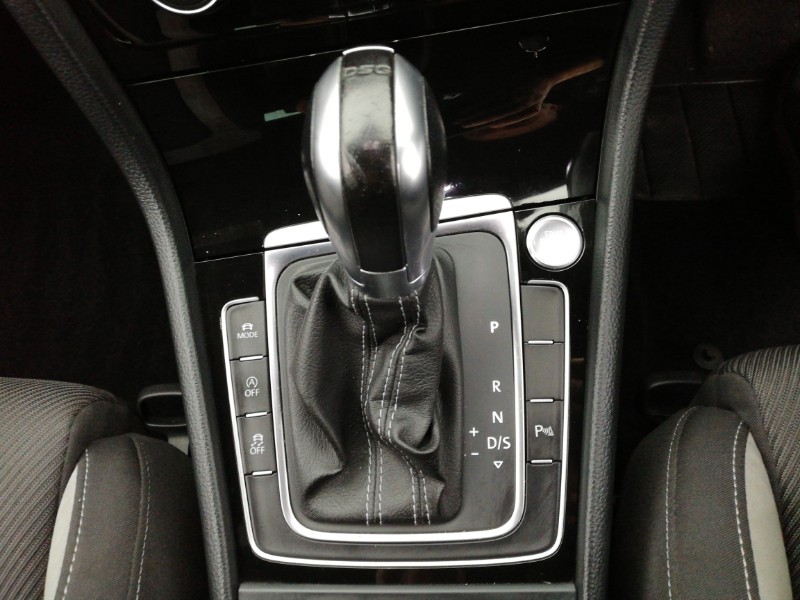 Used Volkswagen Golf 2015 for sale - 77975060: Photo 12