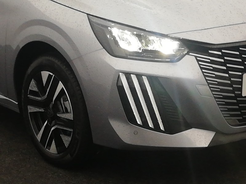 Used Peugeot 208 2025 for sale - 76970353: Photo 9