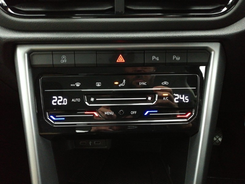 Used Volkswagen T-Roc 2022 for sale - 76548660: Photo 13