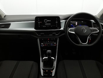 Used Volkswagen T-Roc 2022 for sale - 76548660: Photo