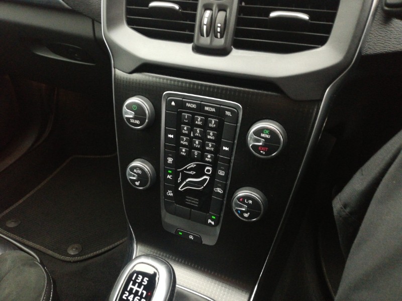 Used Volvo V40 2017 for sale - 76475567: Photo 11