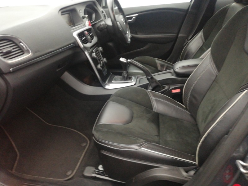 Used Volvo V40 2017 for sale - 76475567: Photo 5