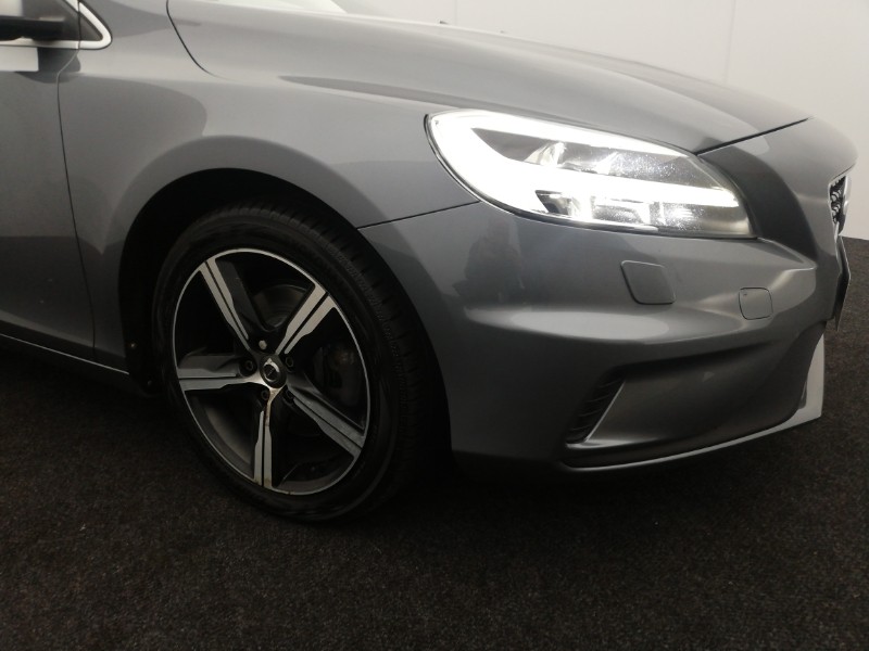 Used Volvo V40 2017 for sale - 76475567: Photo 9