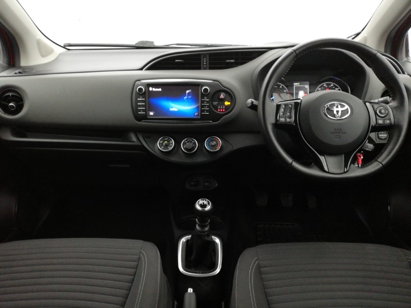 Used Toyota Yaris 2020 for sale - 77992675: Photo 2