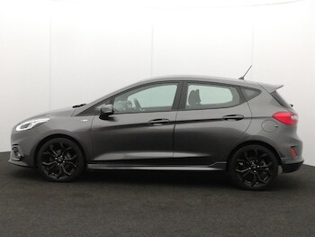 Used Ford Fiesta 2018 for sale - 79561646: Photo