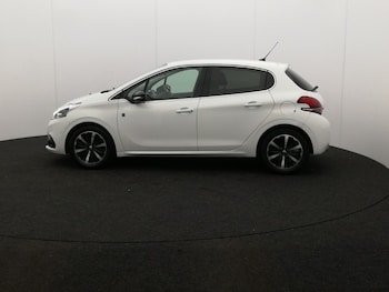 Used Peugeot 208 2019 for sale - 77097143: Photo