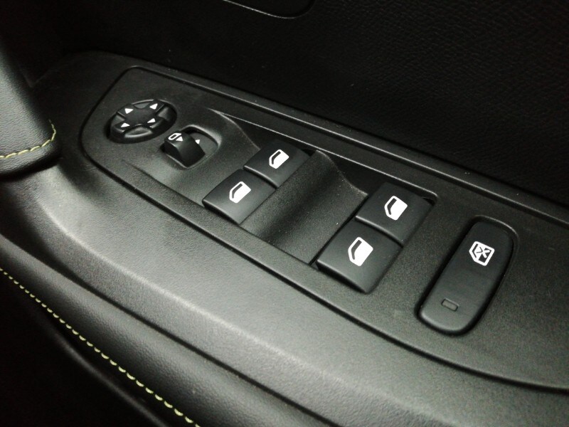 Used Peugeot 2008 2023 for sale - 77988125: Photo 15